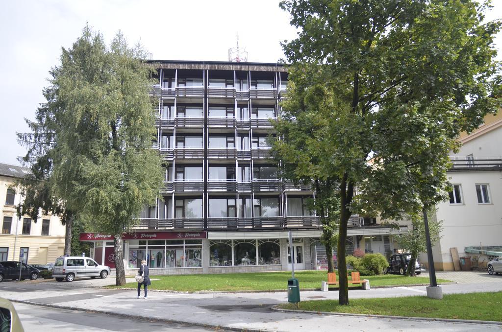 Grajski Dvor Radovljica Dış mekan fotoğraf