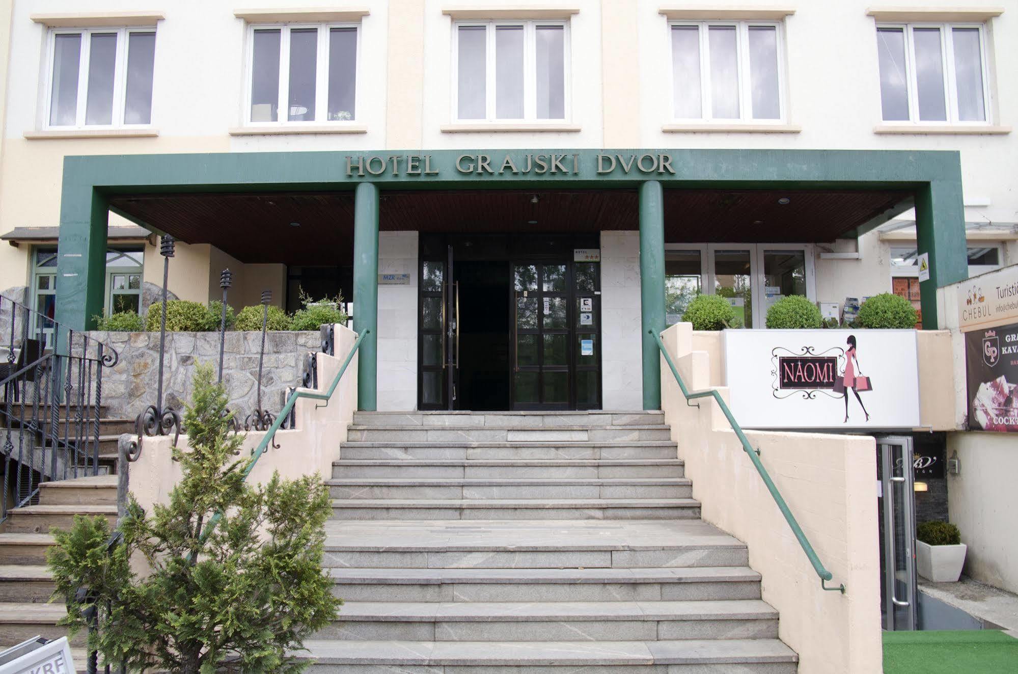 Grajski Dvor Radovljica Dış mekan fotoğraf